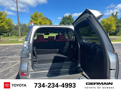 Used 2023 Lexus GX 460 Premium w/ Premium Plus Package AWD/4WD image 9