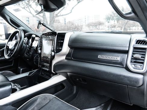 Used 2019 RAM 2500 Laramie AWD/4WD image 43