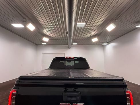 Used 2017 GMC Sierra 1500 SLT image 27