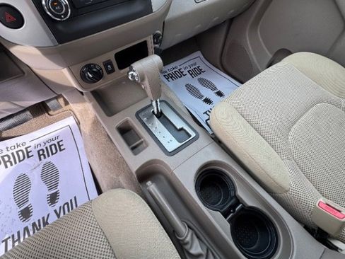 Used 2018 Nissan Frontier SV image 15