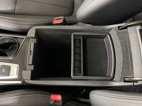 Used 2022 Subaru Ascent Limited w/ Technology Package image 25