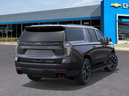 New 2026 Chevrolet Suburban RST image 4