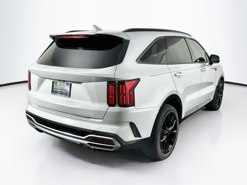 Used 2022 Kia Sorento SX FWD image 9