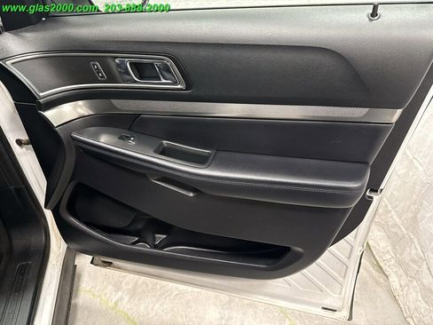 Used 2018 Ford Explorer XLT w/ Equipment Group 201A image 26