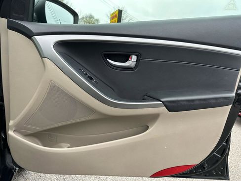 Used 2013 Hyundai Elantra GT w/ Tech Pkg image 36