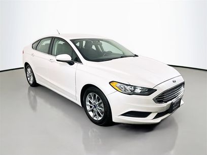 Used 2017 Ford Fusion SE w/ Fusion SE Technology Package