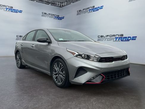 Used 2023 Kia Forte GT-Line FWD image 3
