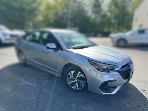 Used 2025 Subaru Legacy Premium AWD/4WD image 11