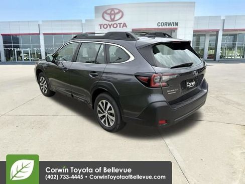 Used 2025 Subaru Outback AWD/4WD image 8