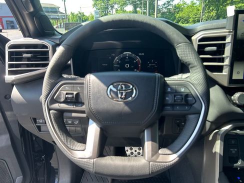 New 2026 Toyota Tundra Limited AWD/4WD image 22