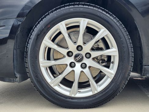 Used 2021 Audi A4 2.0T Premium w/ Convenience Package image 11