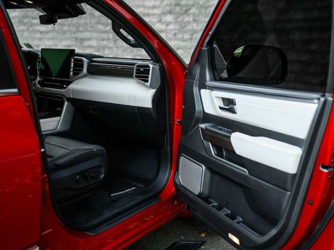 Used 2024 Toyota Sequoia Capstone image 15