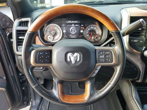 Used 2022 RAM 3500 Limited AWD/4WD image 21