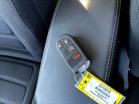 Certified 2022 Jeep Renegade Latitude image 10