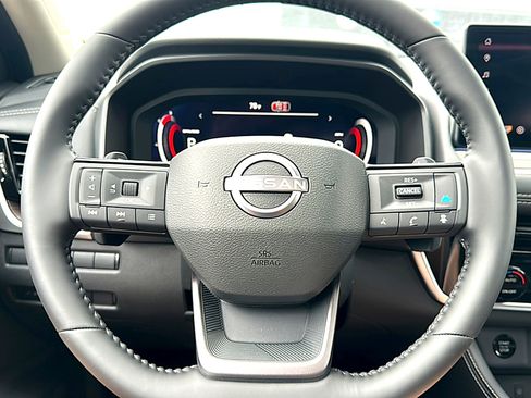 New 2026 Nissan Rogue Platinum AWD/4WD image 18