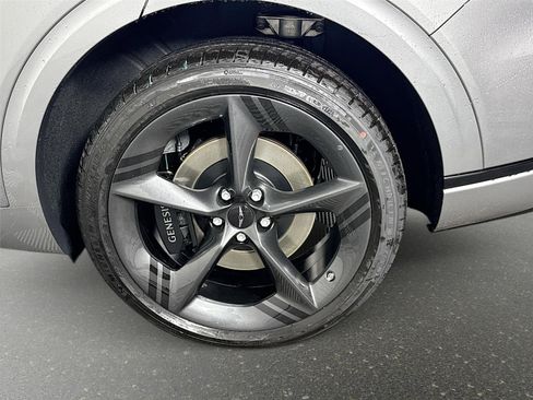 New 2026 Genesis GV70 2.5T Sport Prestige AWD/4WD image 33