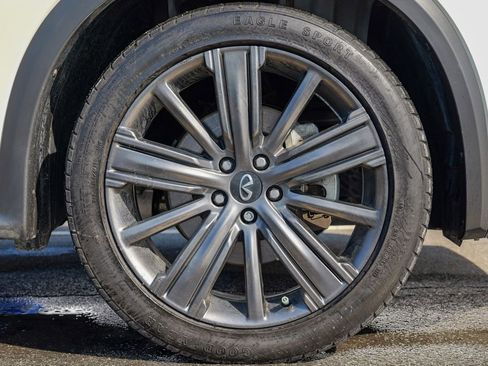 Used 2020 INFINITI QX50 Essential w/ Edition 30 Package image 12