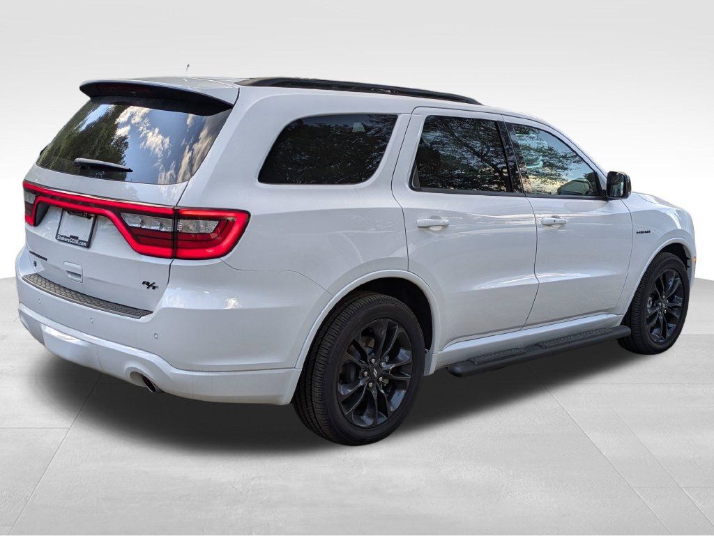 Used 2025 Dodge Durango R/T AWD/4WD image 3