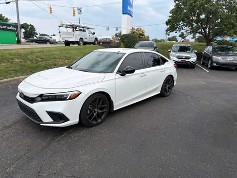 Used 2024 Honda Civic Sport image 6