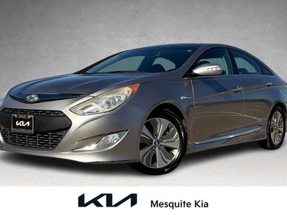 Used 2014 Hyundai Sonata Limited w/ Panoramic Sunroof Package 02