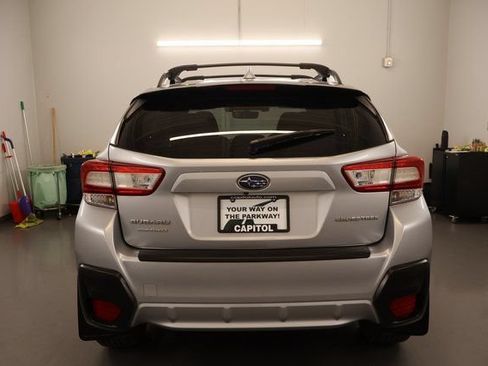 Used 2019 Subaru Crosstrek 2.0i Premium AWD/4WD image 3