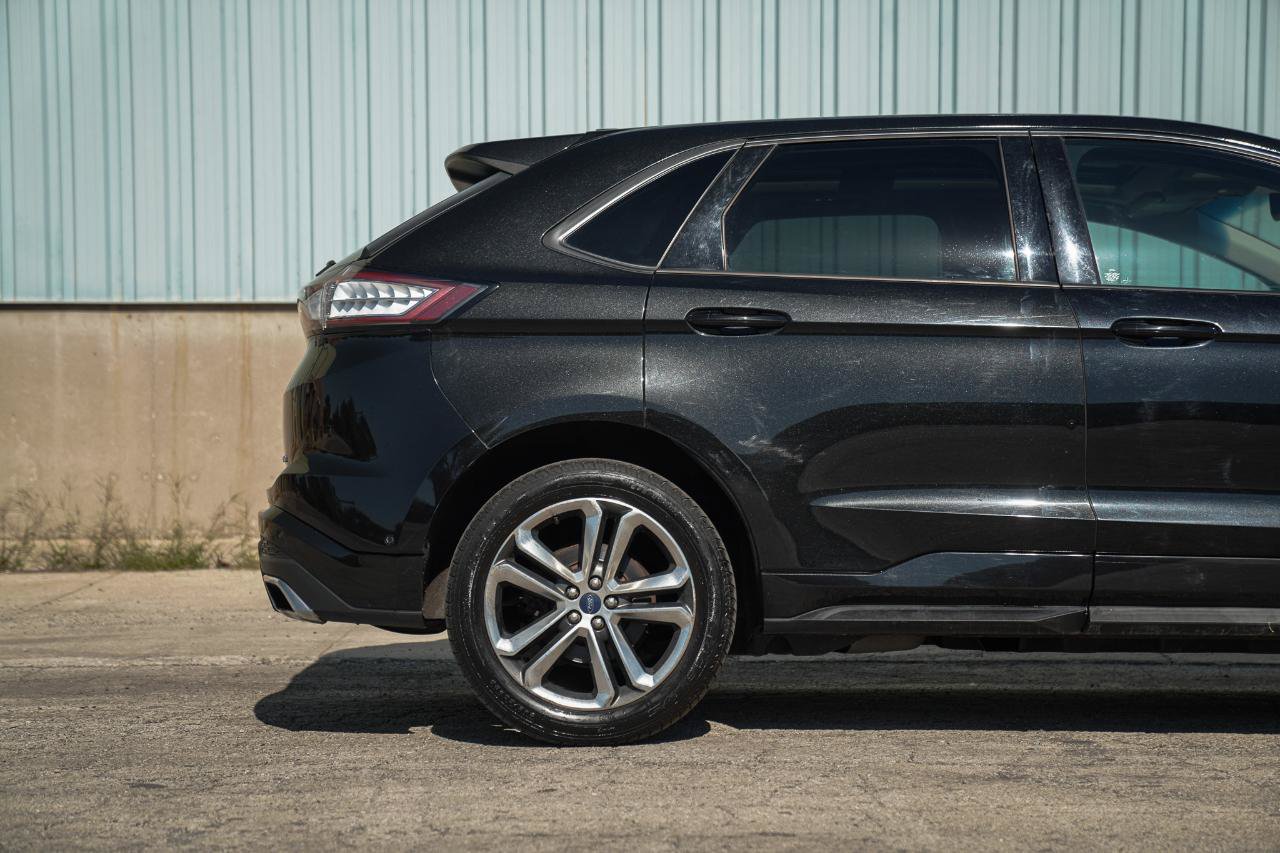 Used 2015 Ford Edge Sport w/ Equipment Group 401A AWD/4WD image 11