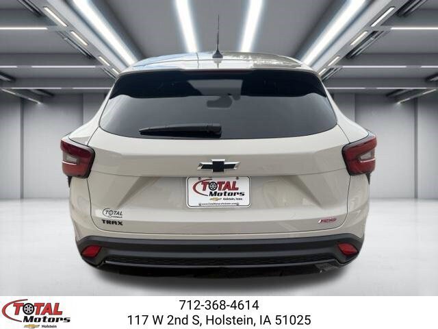 New 2026 Chevrolet Trax RS w/ Driver Confidence Package FWD image 7