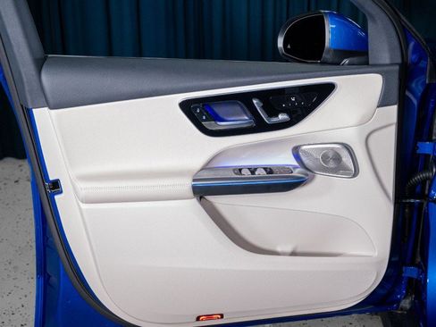 Certified 2026 Mercedes-Benz GLC 300 image 11