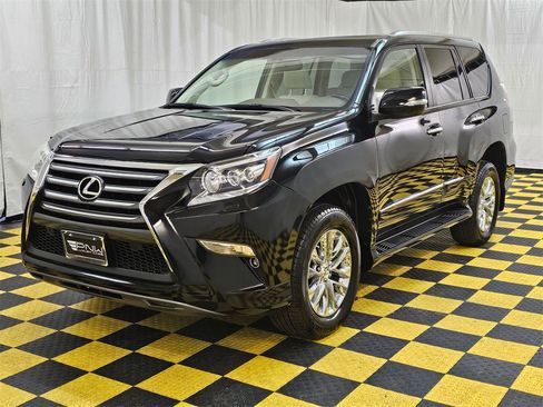 Used 2019 Lexus GX 460 image 7