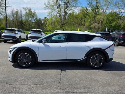 New 2026 Kia EV6 Wind AWD/4WD image 4
