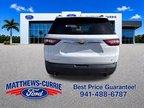 Used 2020 Chevrolet Traverse LT w/ LT Premium Package FWD image 5