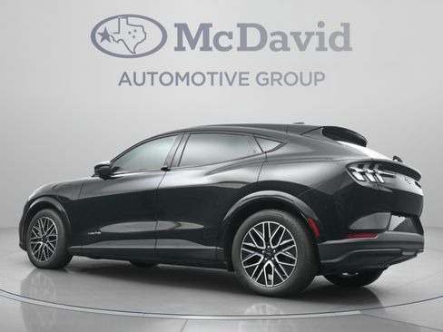 Used 2025 Ford Mustang Mach-E Premium AWD/4WD image 29