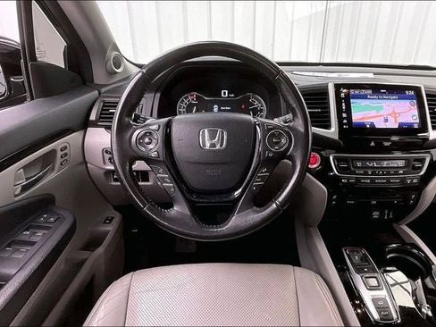 Used 2018 Honda Pilot Elite image 5