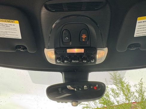 Used 2019 MINI Cooper Clubman S image 18