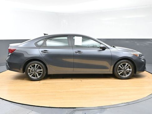 Used 2024 Kia Forte LXS FWD image 46