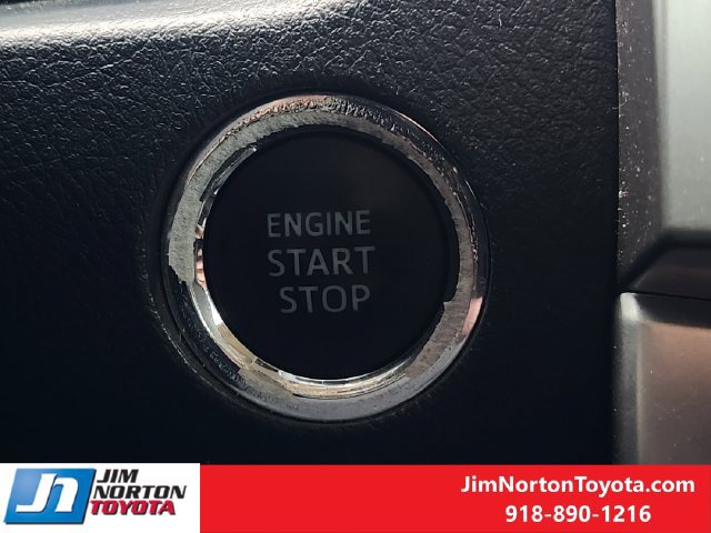 Used 2023 Toyota 4Runner SR5 AWD/4WD image 21