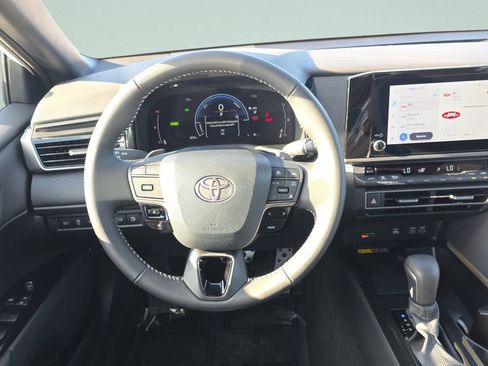 Used 2026 Toyota Camry SE FWD image 20
