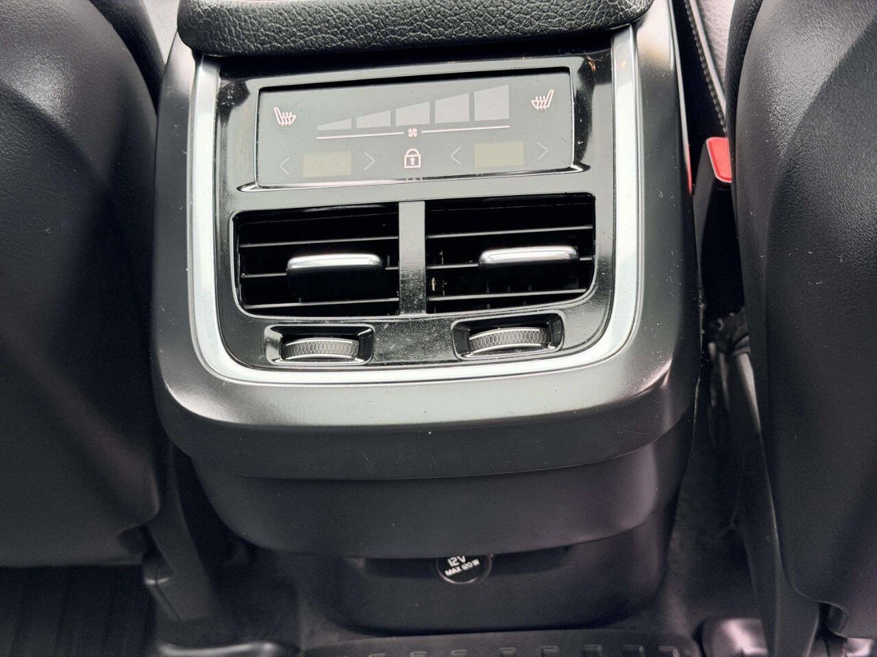 Used 2019 Volvo XC90 T6 Momentum w/ Protection Package Premier AWD/4WD image 29