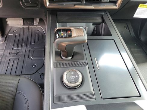 New 2025 GMC Hummer EV 2X image 26