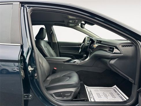 Used 2020 Toyota Camry XSE image 15