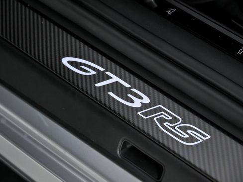 Used 2024 Porsche 911 GT3 RS RWD image 17