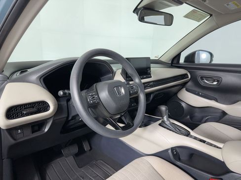 Used 2024 Honda HR-V LX image 3