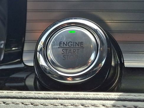 Used 2022 Lincoln Corsair AWD w/ Equipment Group 101A image 24