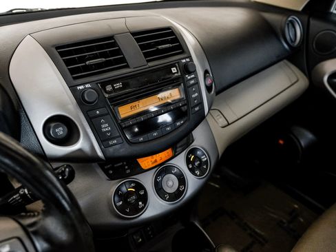 Used 2007 Toyota RAV4 Limited FWD image 22