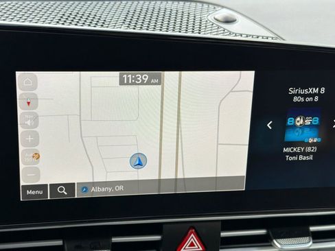 Certified 2024 Hyundai Elantra Limited FWD image 19