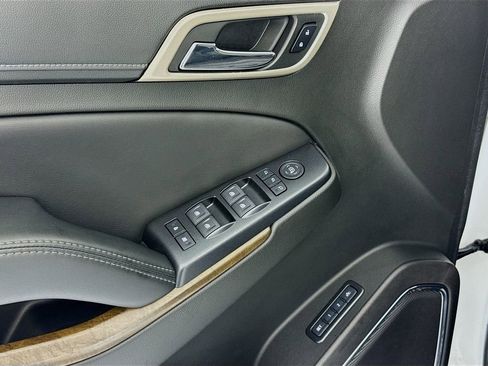 Used 2018 GMC Yukon Denali image 25