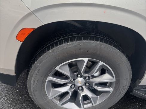 Used 2022 Chevrolet Tahoe LT w/ Luxury Package image 16