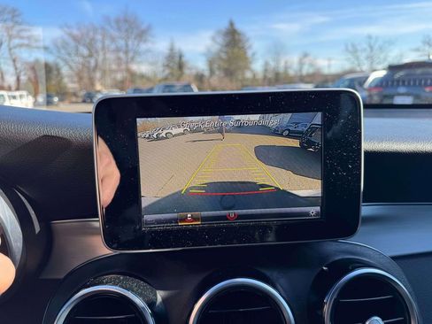 Used 2019 Mercedes-Benz GLC 300 GLC 300 image 28