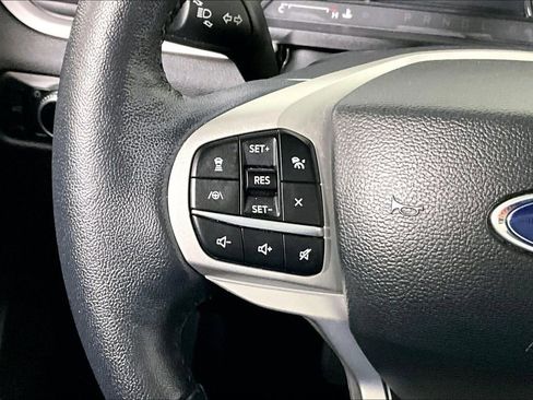 Used 2023 Ford Explorer XLT w/ Equipment Group 202A image 18