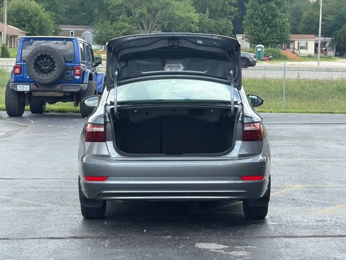 Used 2020 Volkswagen Jetta S FWD image 9